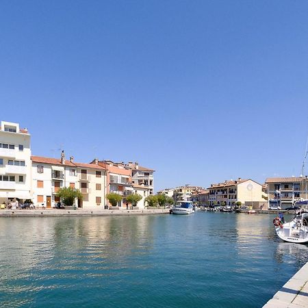 2 Bedroom Cozy Apartment In Grado Bagian luar foto
