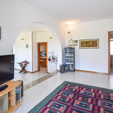 2 Bedroom Cozy Apartment In Grado Bagian luar foto