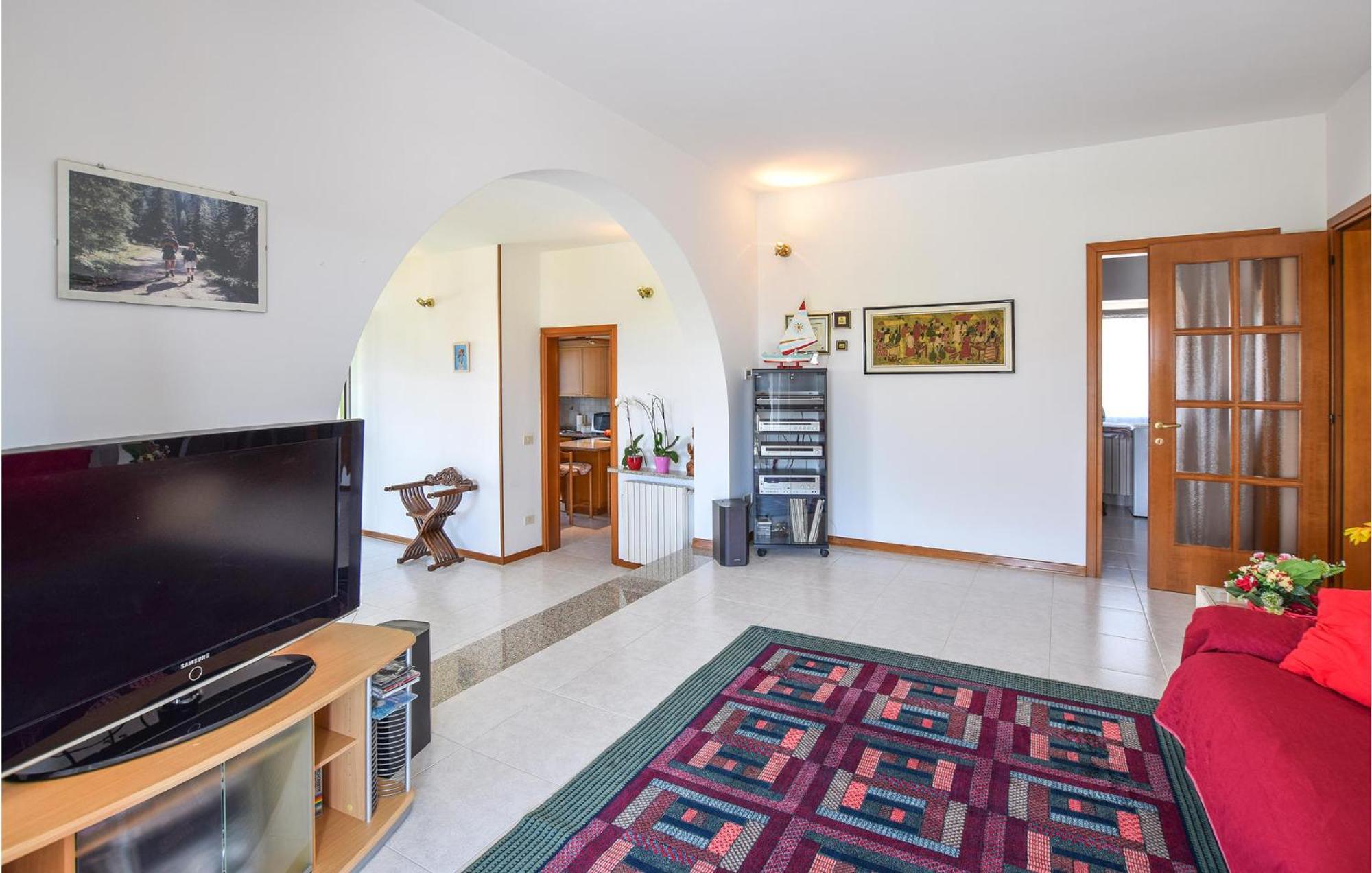 2 Bedroom Cozy Apartment In Grado Bagian luar foto
