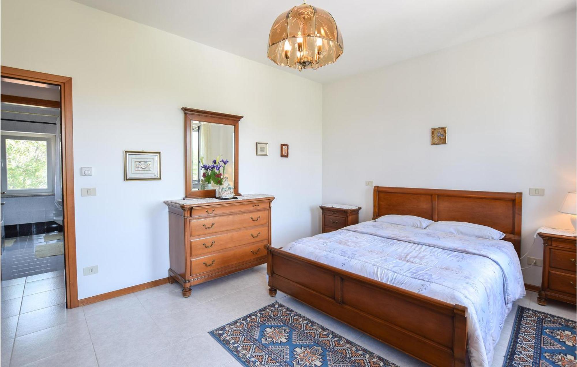 2 Bedroom Cozy Apartment In Grado Bagian luar foto