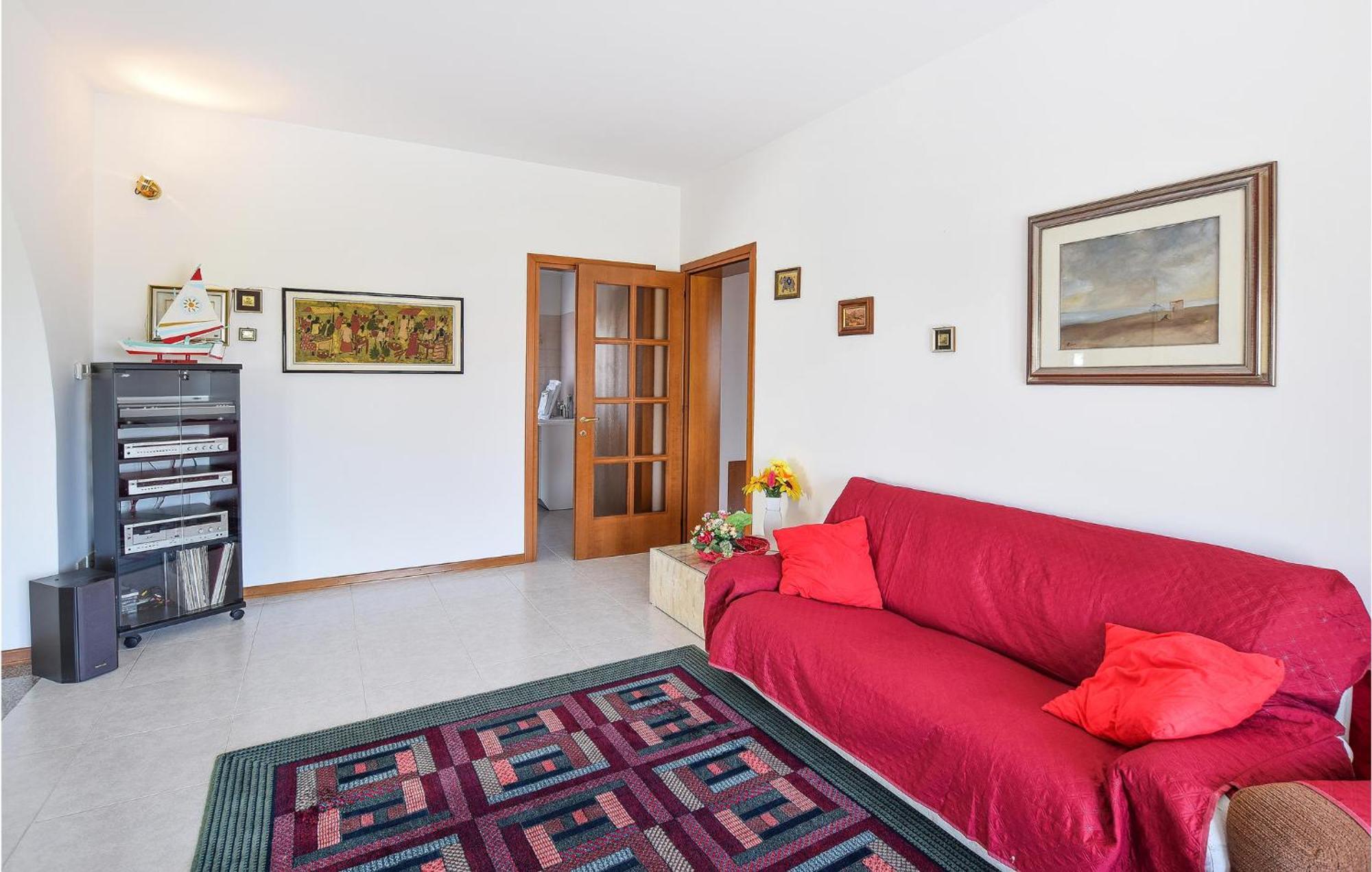 2 Bedroom Cozy Apartment In Grado Bagian luar foto