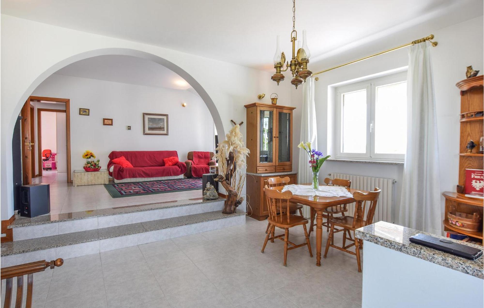 2 Bedroom Cozy Apartment In Grado Bagian luar foto