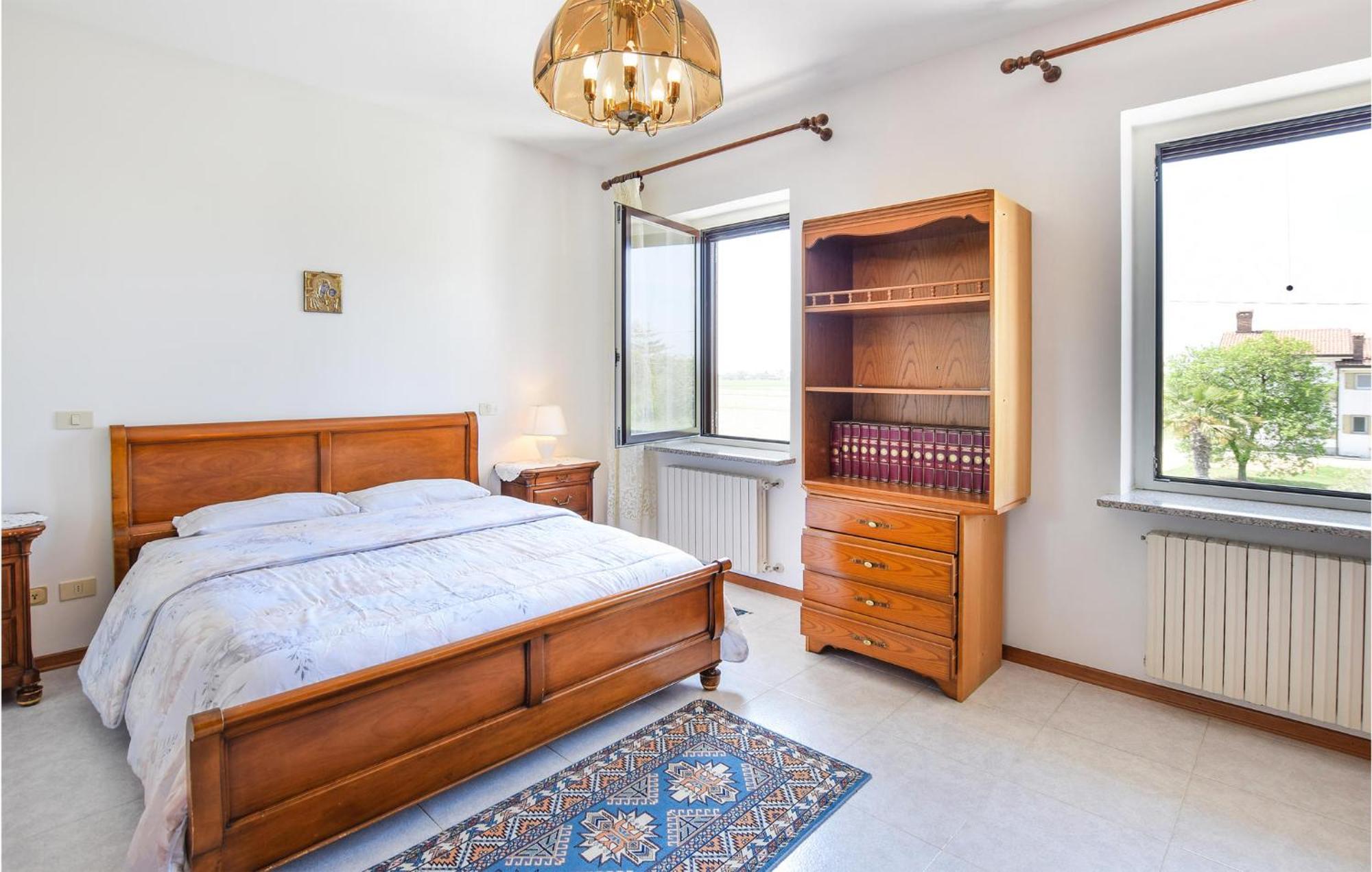 2 Bedroom Cozy Apartment In Grado Bagian luar foto